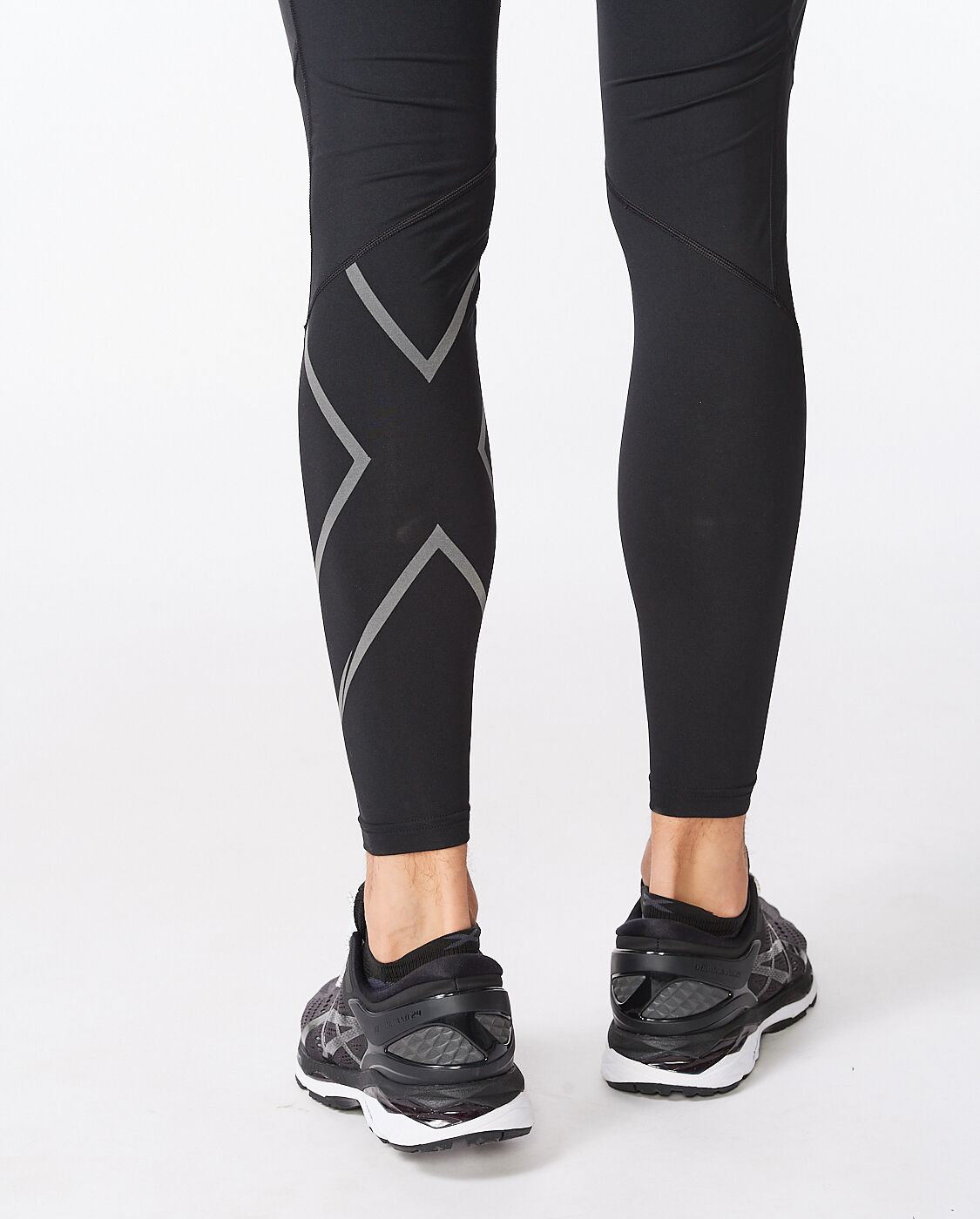 2XU Women's Ignition Shield Compression Tights, Black/Black Reflective,  X-Small : : Clothing, Shoes & Accessories