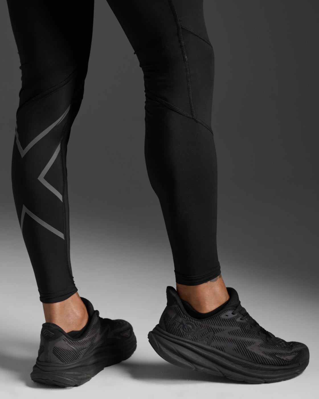 Ignition Shield Compression Tights – 2XU Canada