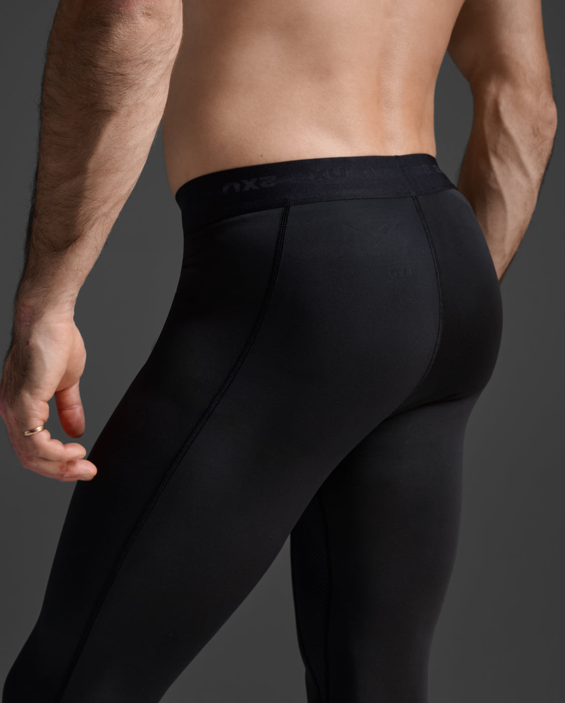Base Layer Compression Tights – 2XU Canada