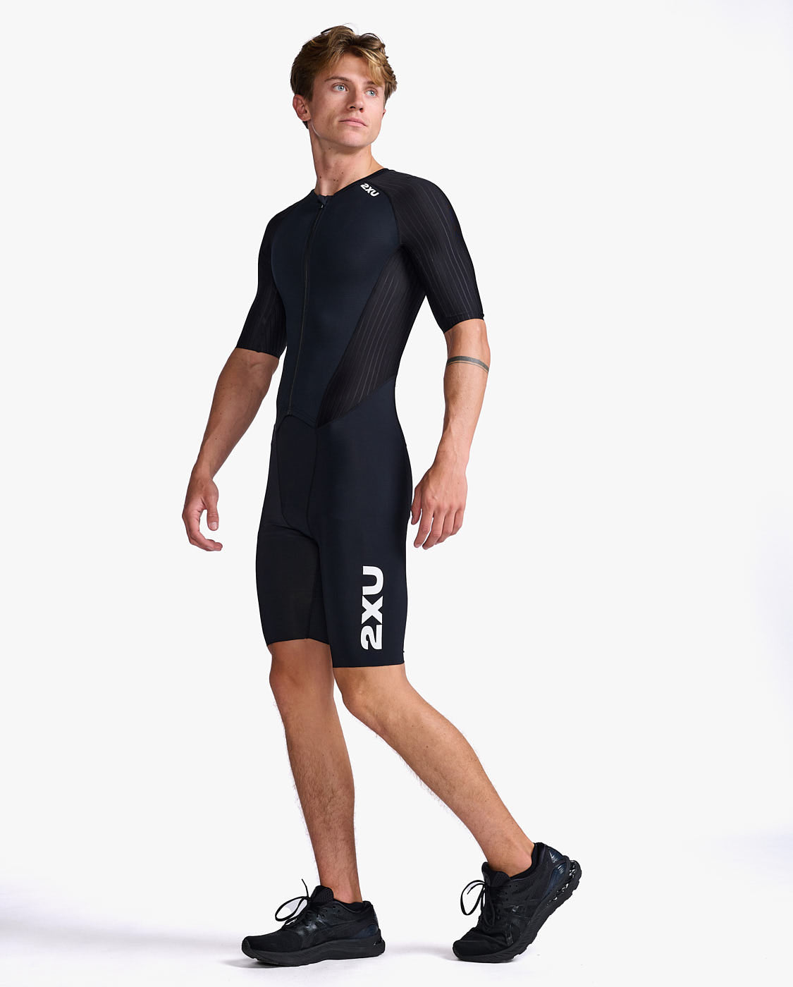 2XU AERO SLEEVED TRISUIT ブラック/ホワイト M Aero Sleeved Trisuit – 2XU Canada