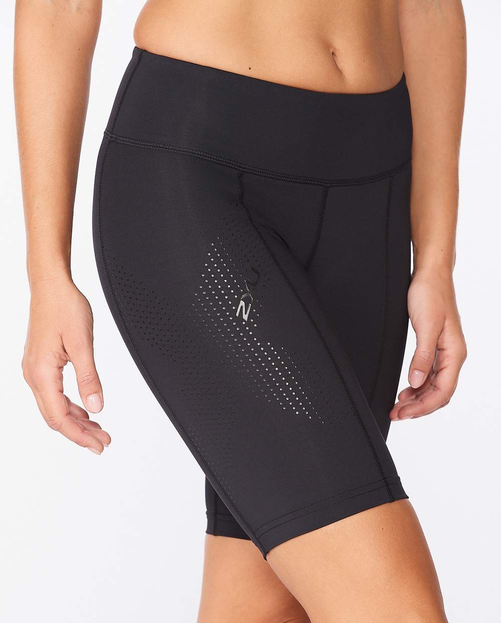 Motion Mid-Rise Compression Shorts