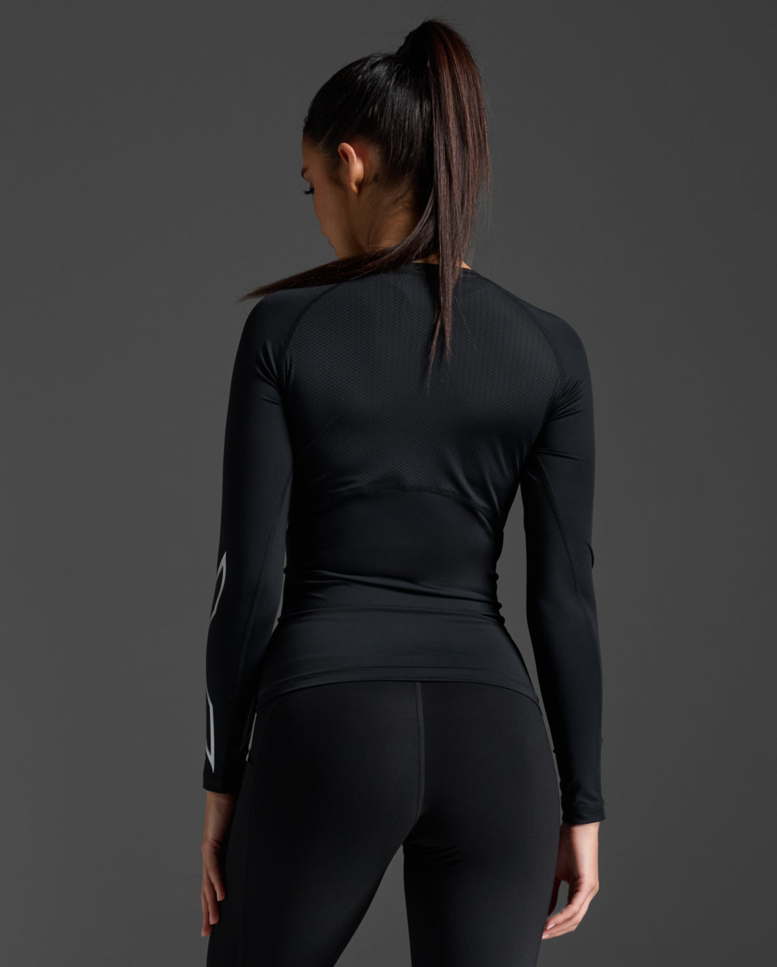Core Compression Long Sleeve – 2XU Canada