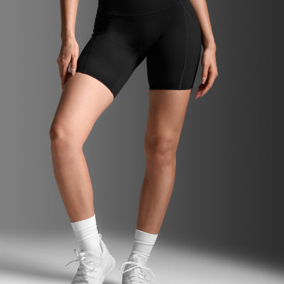 Form Stash Hi-Rise 6" Compression Short with Pockets
