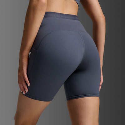 Form Stash Hi-Rise 6" Compression Short with Pockets